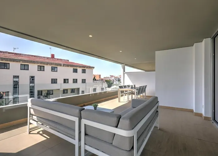 New Modern 3 Bed Apartment Puerto Banus